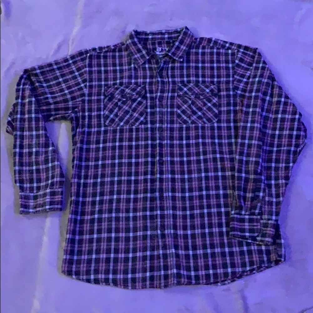 Men’s casual button down shirt